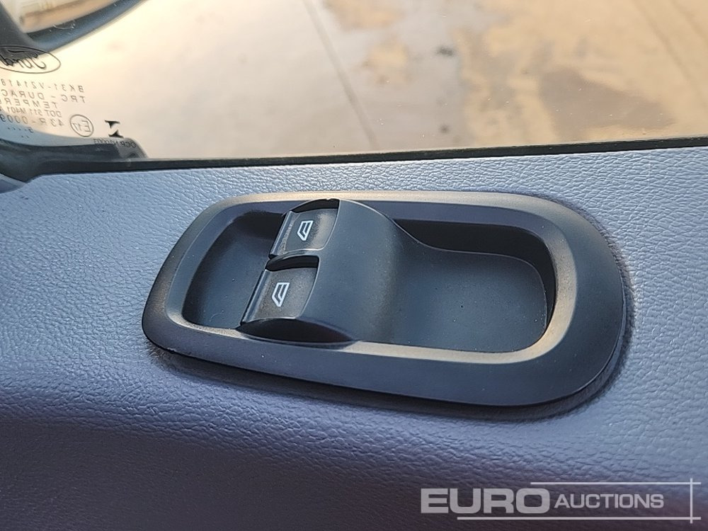 Commercial vehicle 2016 Ford Transit: picture 20