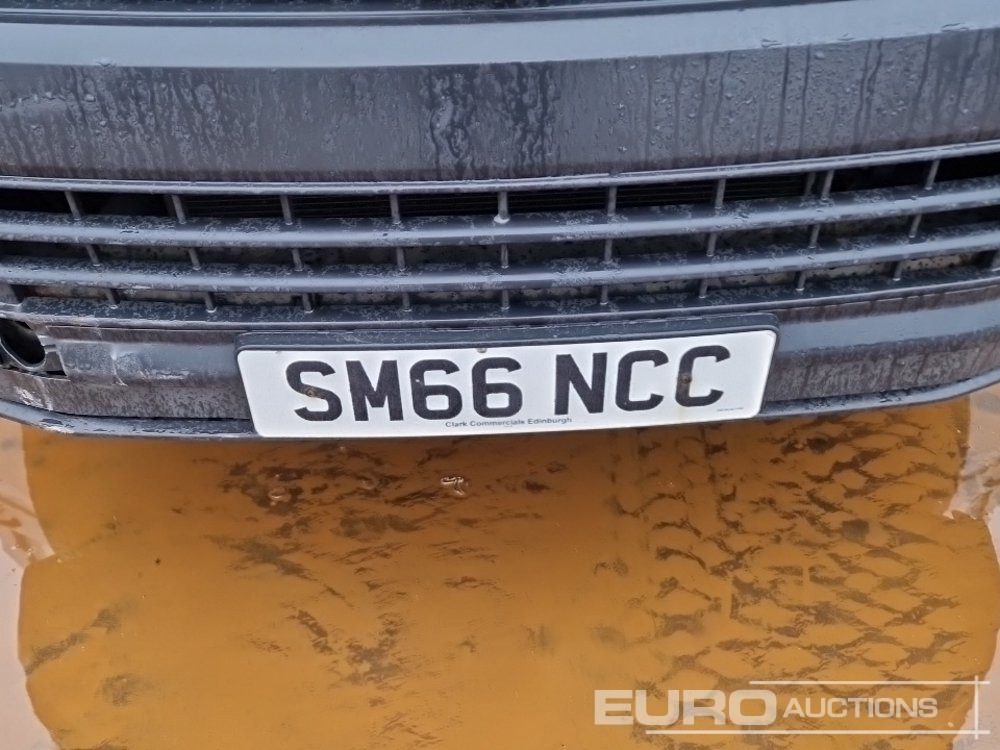 Commercial vehicle 2017 Volkswagen Transporter T28: picture 35