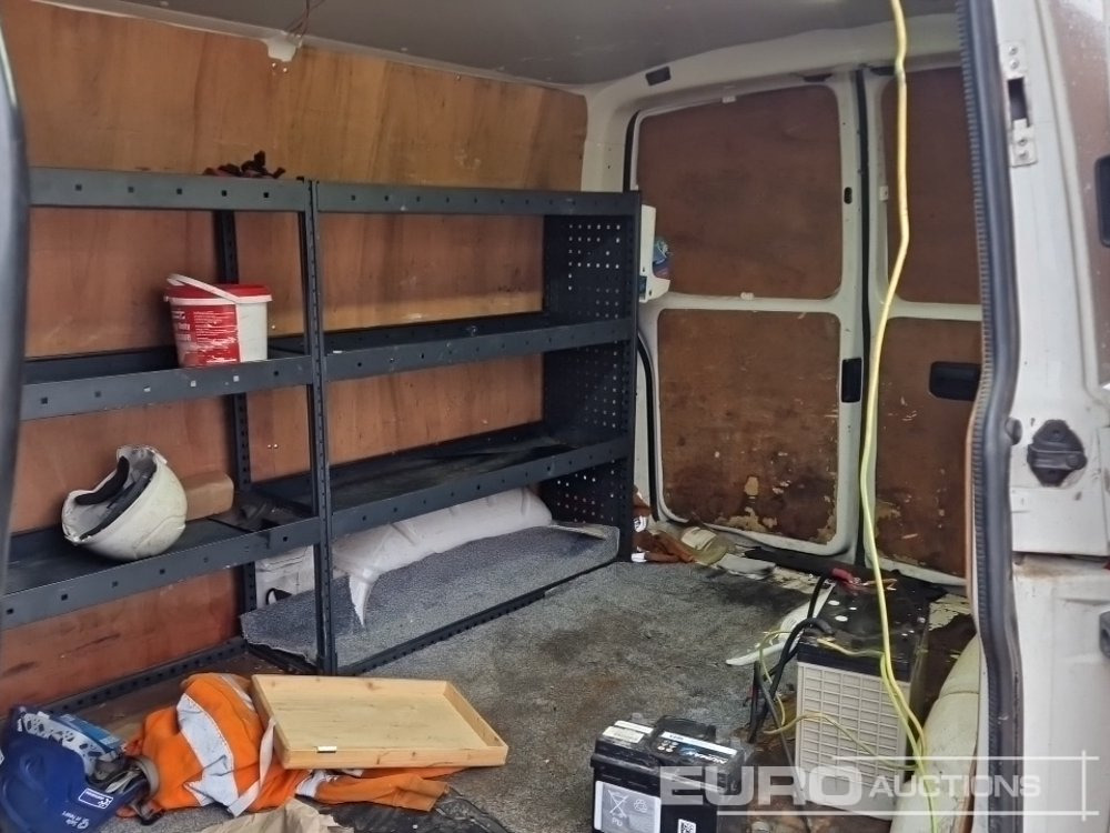 Commercial vehicle 2017 Volkswagen Transporter T28: picture 20