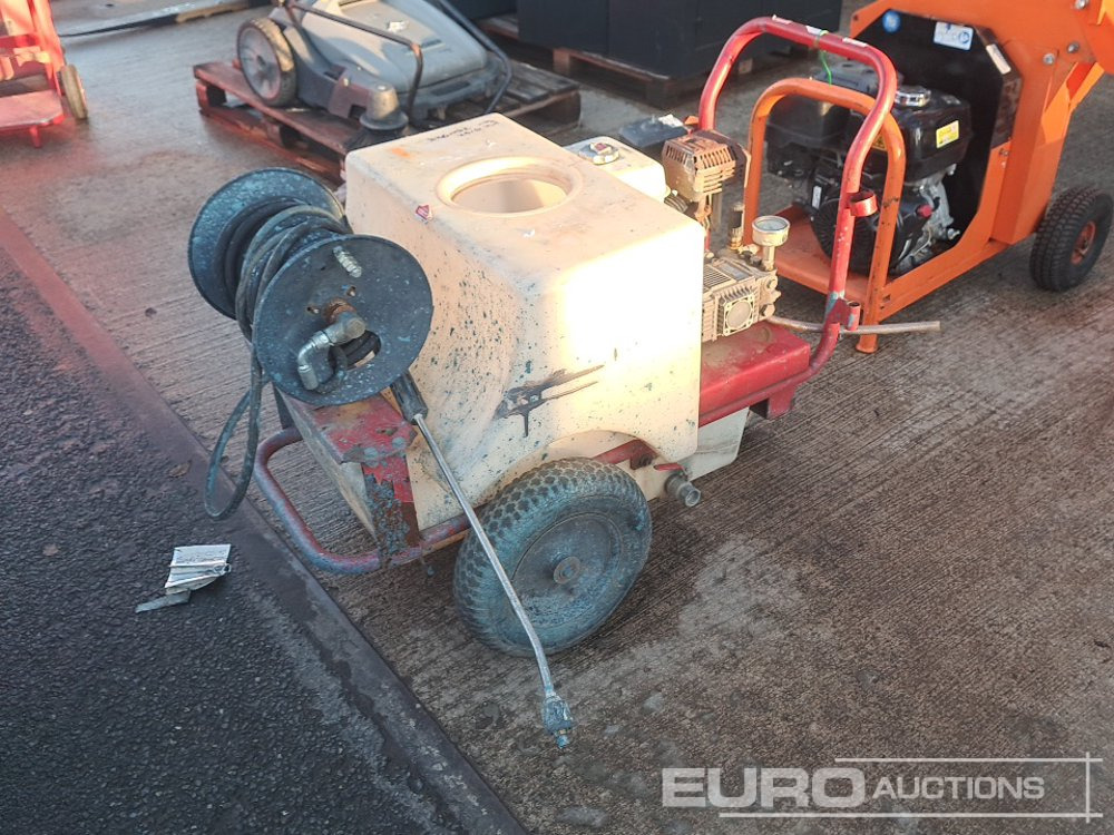Demon Petrol Pressure Washer, Honda Engine - Pressure washer: picture 3 Demon Petrol Pressure Washer, Honda Engine - Pressure washer: picture 3