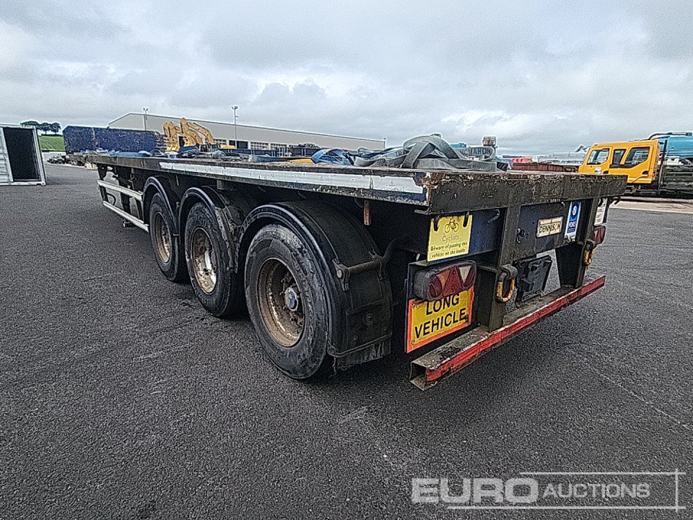 Dennison 40' Tri Axle Flat Trailer, Goal Post Sockets - Dropside/ Flatbed semi-trailer: picture 2 Dennison 40' Tri Axle Flat Trailer, Goal Post Sockets - Dropside/ Flatbed semi-trailer: picture 2