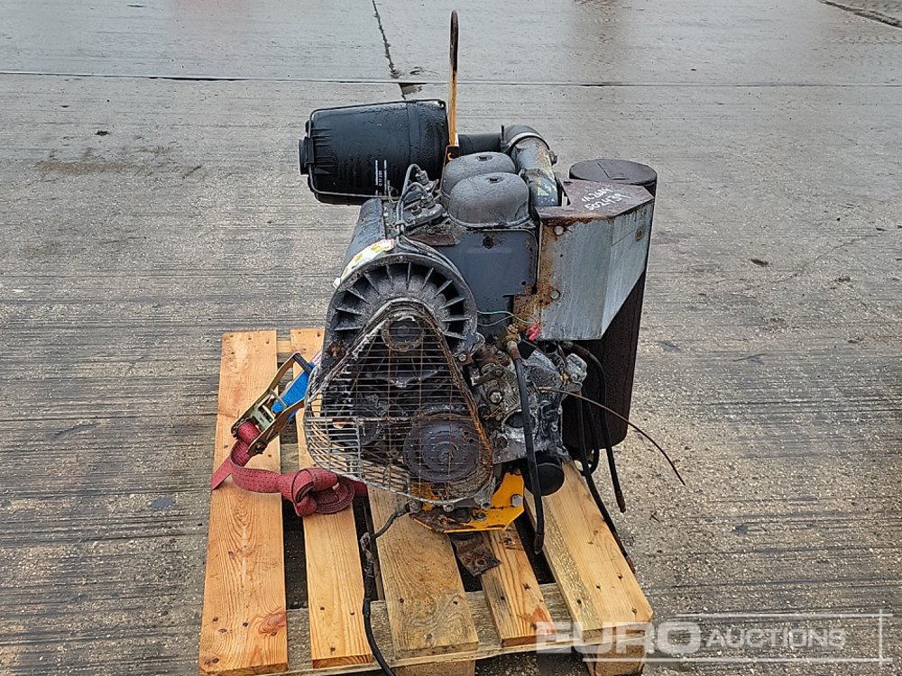 Deutz 2 Cylinder Engine - Engine: picture 4 Deutz 2 Cylinder Engine - Engine: picture 4