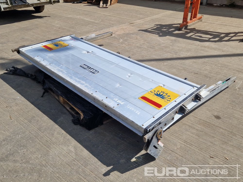 Dhollandia Electric Tail Lift - Tail lift: picture 1 Dhollandia Electric Tail Lift - Tail lift: picture 1