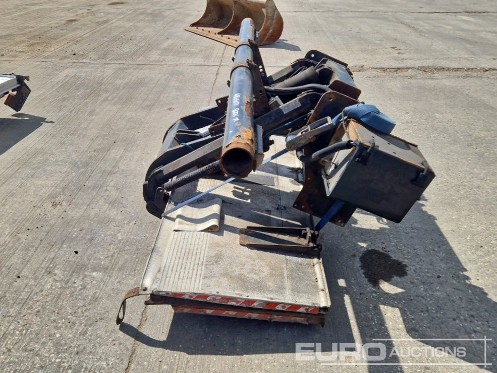 Dhollandia Electric Tuck Away Lift - Tail lift: picture 2 Dhollandia Electric Tuck Away Lift - Tail lift: picture 2