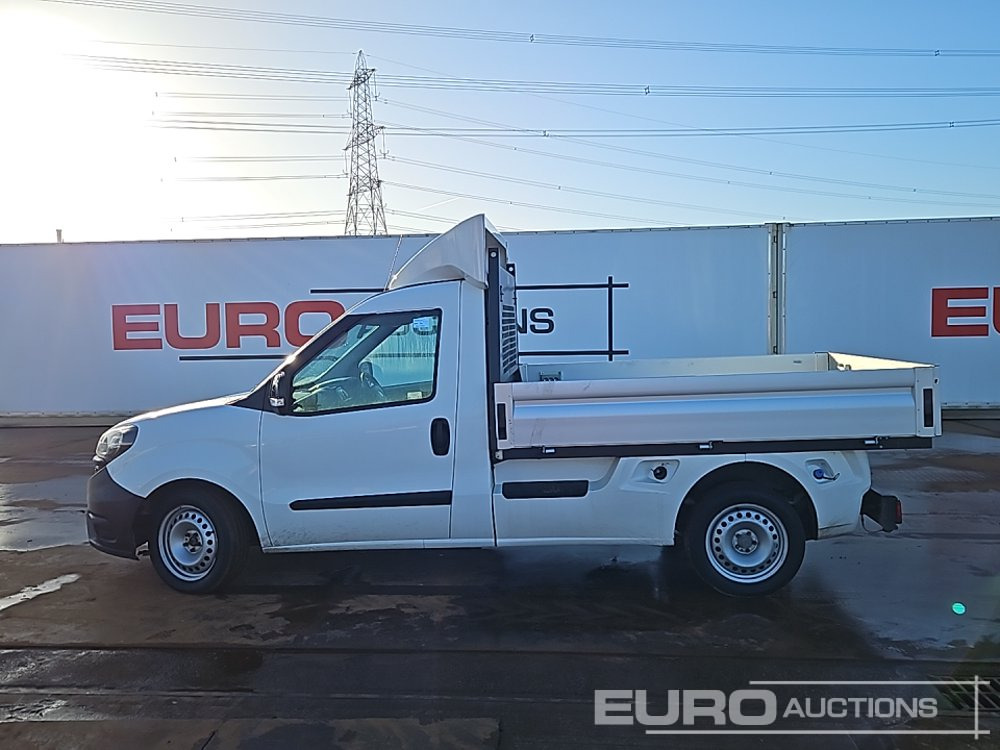 Fiat Doblo - Open body delivery van: picture 2 Fiat Doblo - Open body delivery van: picture 2