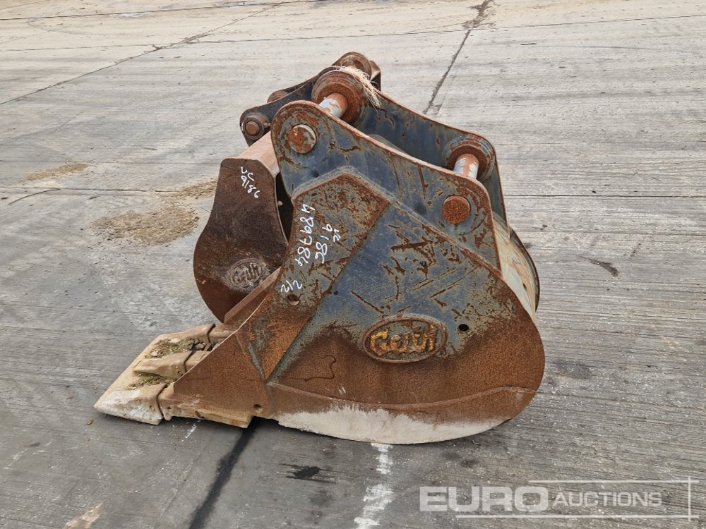 Geith 72" Ditching, 18" Digging Bucket 65mm Pin to suit 13 Ton Excavator - Bucket: picture 5 Geith 72" Ditching, 18" Digging Bucket 65mm Pin to suit 13 Ton Excavator - Bucket: picture 5