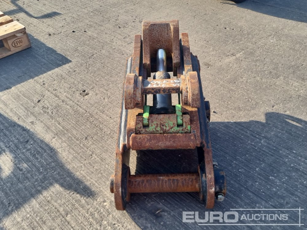 Geith Hydraulic QH 65mm Pin to suit 13 Ton Excavator - Quick coupler: picture 4 Geith Hydraulic QH 65mm Pin to suit 13 Ton Excavator - Quick coupler: picture 4
