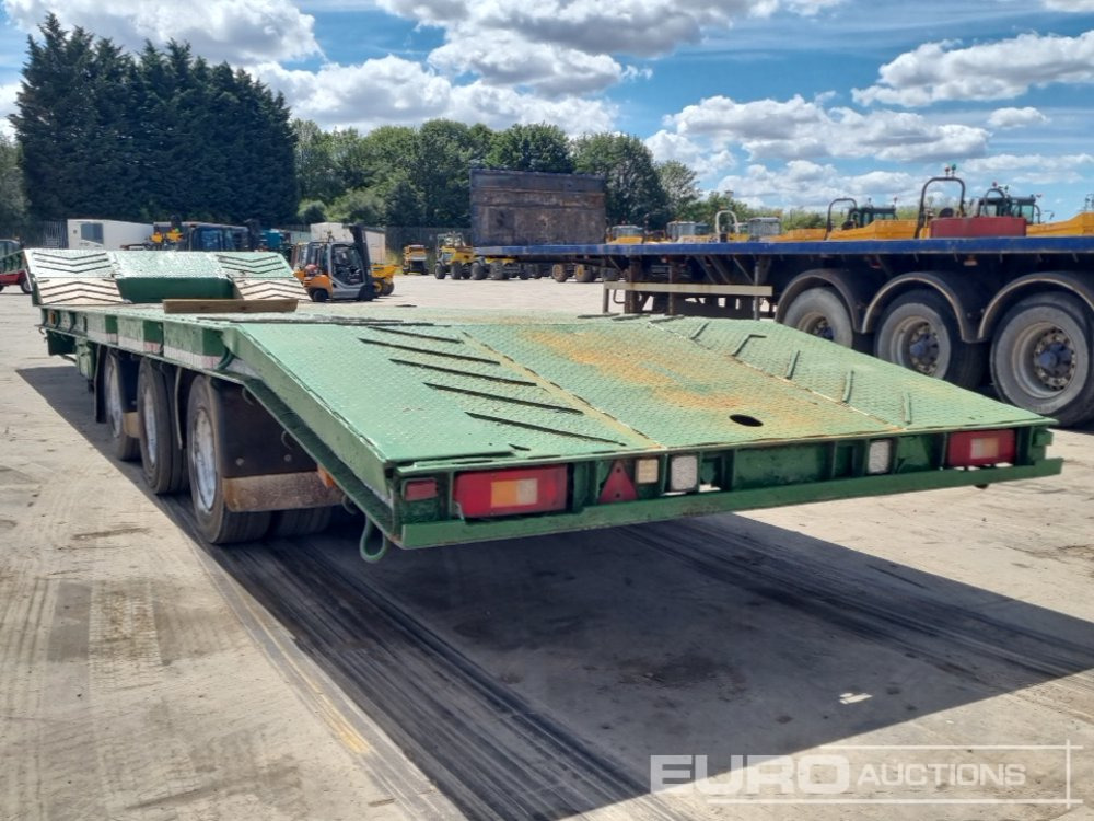 General Trailers Tri Axle Step Frame Low Loader Trailer - Low loader semi-trailer: picture 3 General Trailers Tri Axle Step Frame Low Loader Trailer - Low loader semi-trailer: picture 3
