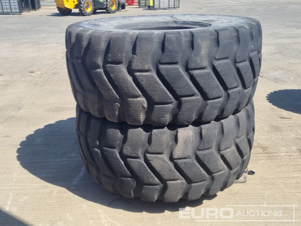 Goodyear 23.5R25 Tyre (2 of) - Tire: picture 4 Goodyear 23.5R25 Tyre (2 of) - Tire: picture 4