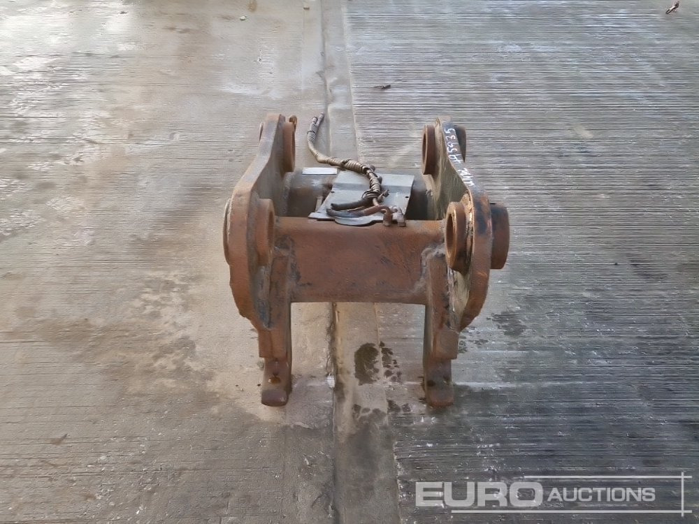 Headstock 80mm Pin to suit 20 Ton Excavator - Hydraulic hammer: picture 4 Headstock 80mm Pin to suit 20 Ton Excavator - Hydraulic hammer: picture 4