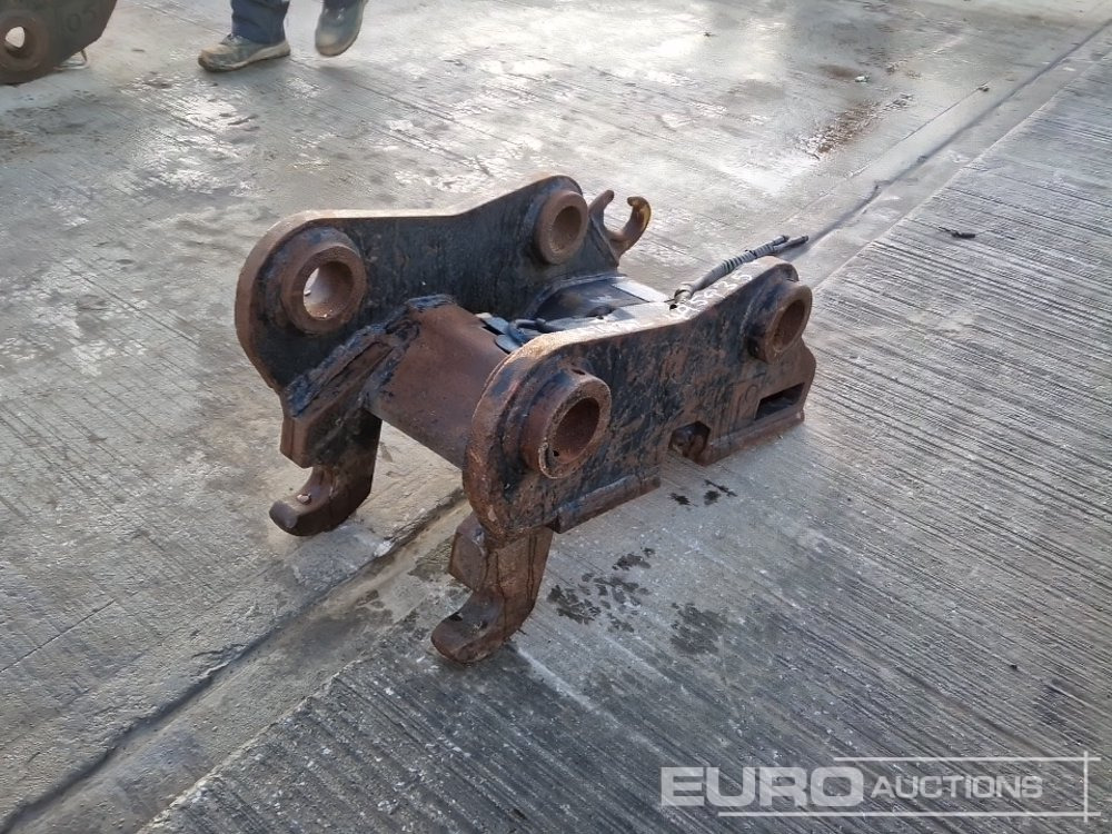 Headstock 80mm Pin to suit 20 Ton Excavator - Hydraulic hammer: picture 5 Headstock 80mm Pin to suit 20 Ton Excavator - Hydraulic hammer: picture 5