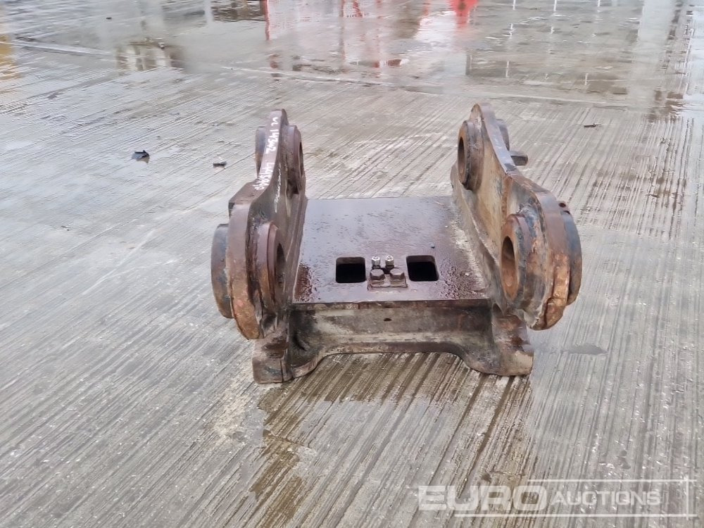 Headstock 90mm Pin to suit 30 Ton Excavator - Hydraulic hammer: picture 4 Headstock 90mm Pin to suit 30 Ton Excavator - Hydraulic hammer: picture 4