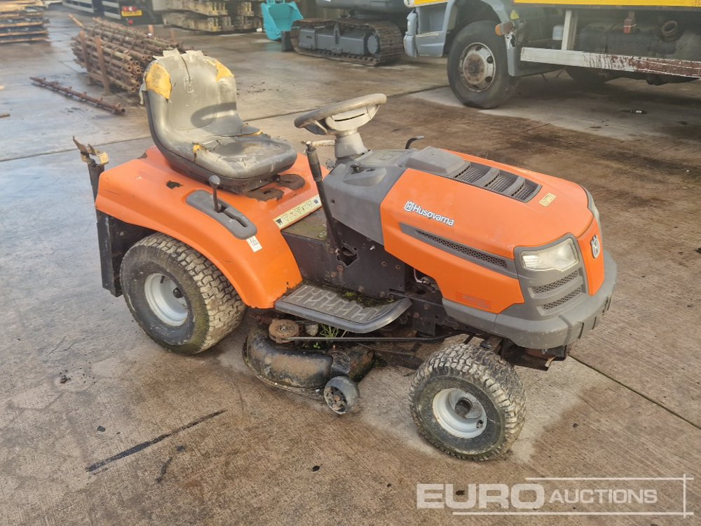 Husqvarna Petrol Ride on Lawnmower (Non Runner) - Garden mower: picture 4 Husqvarna Petrol Ride on Lawnmower (Non Runner) - Garden mower: picture 4