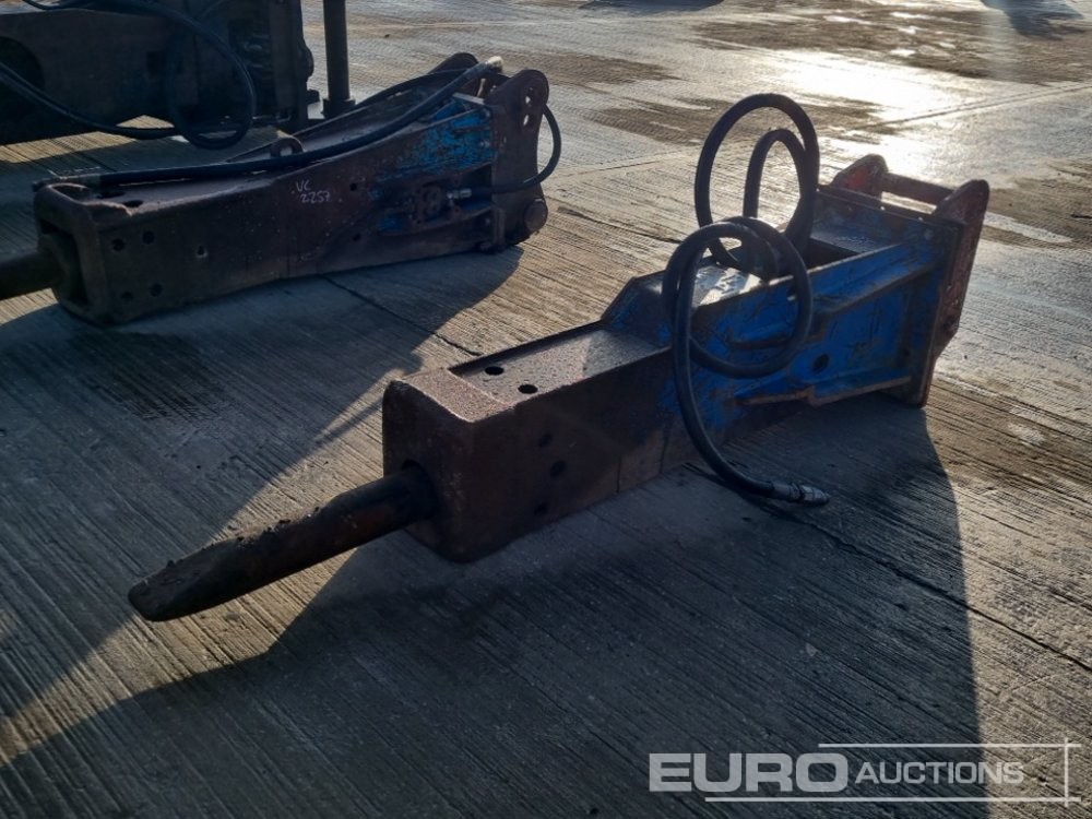 Hydraulic Breaker 60mm Pin to suit 10 Ton Excavator - Hydraulic hammer: picture 1 Hydraulic Breaker 60mm Pin to suit 10 Ton Excavator - Hydraulic hammer: picture 1