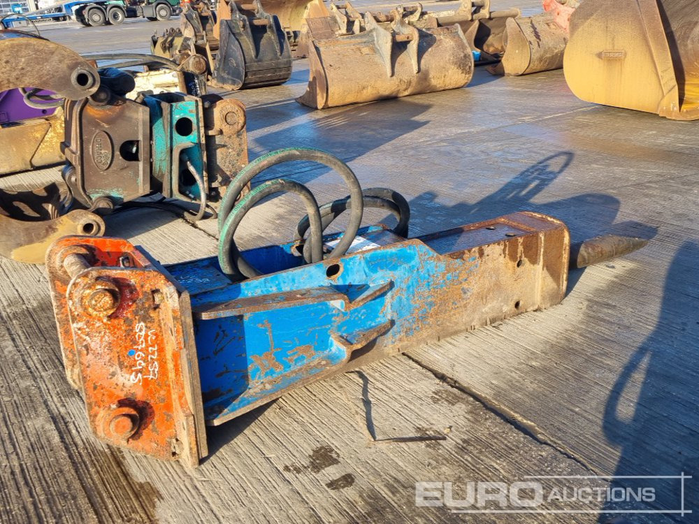 Hydraulic Breaker 80mm Pin to suit 20 Ton Excavator - Hydraulic hammer: picture 5 Hydraulic Breaker 80mm Pin to suit 20 Ton Excavator - Hydraulic hammer: picture 5