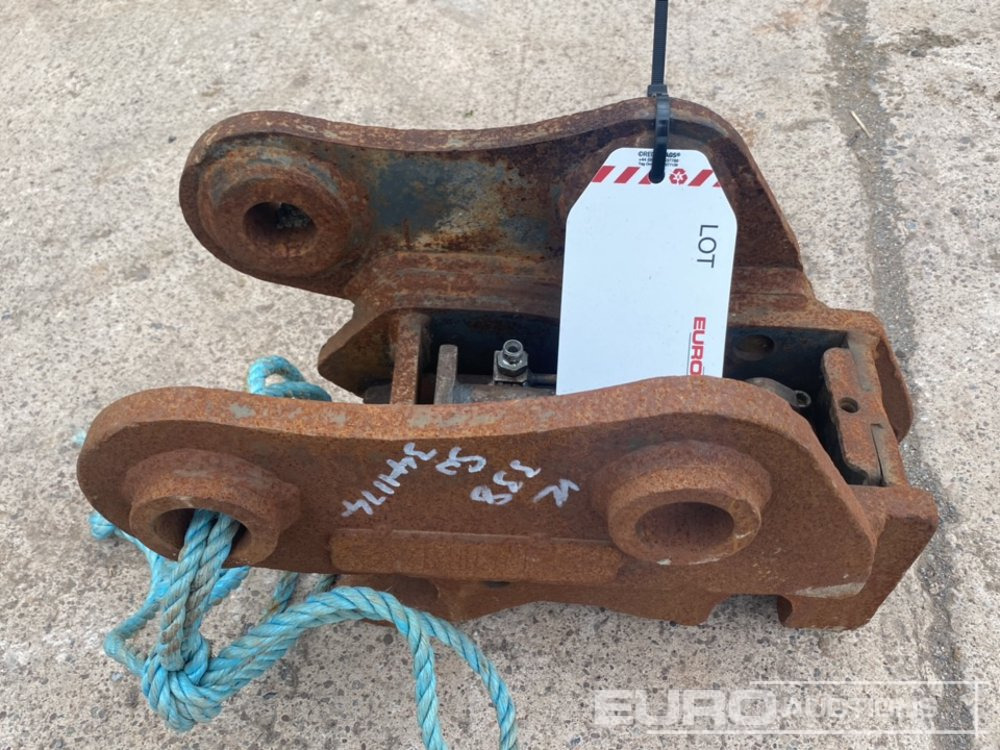 Hydraulic Quick 45mm Pin to suit 4-6 Ton Excavator - Quick coupler: picture 2 Hydraulic Quick 45mm Pin to suit 4-6 Ton Excavator - Quick coupler: picture 2