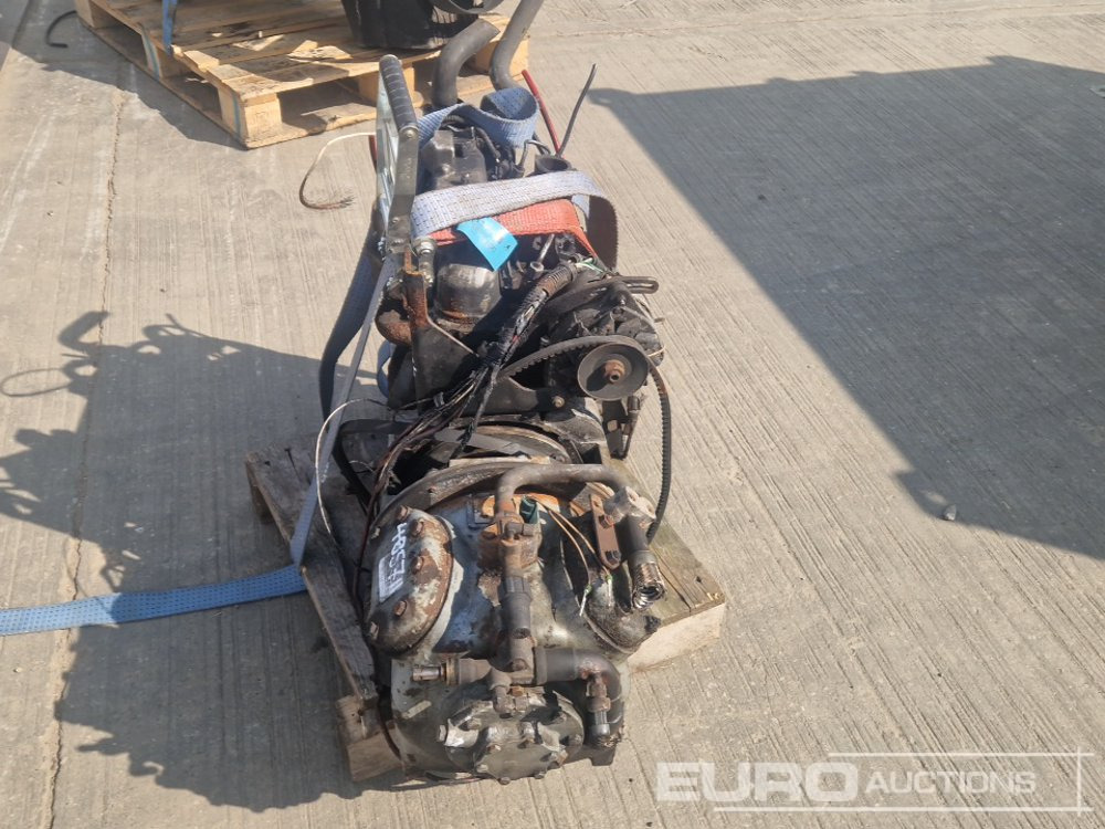Kubota 4 Cylinder Engine, Pump - Engine: picture 4 Kubota 4 Cylinder Engine, Pump - Engine: picture 4