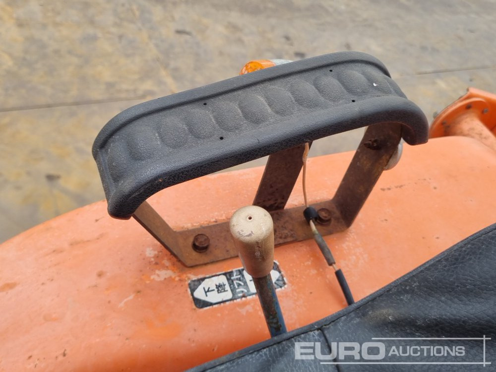 Mini tractor Kubota B1400: picture 25