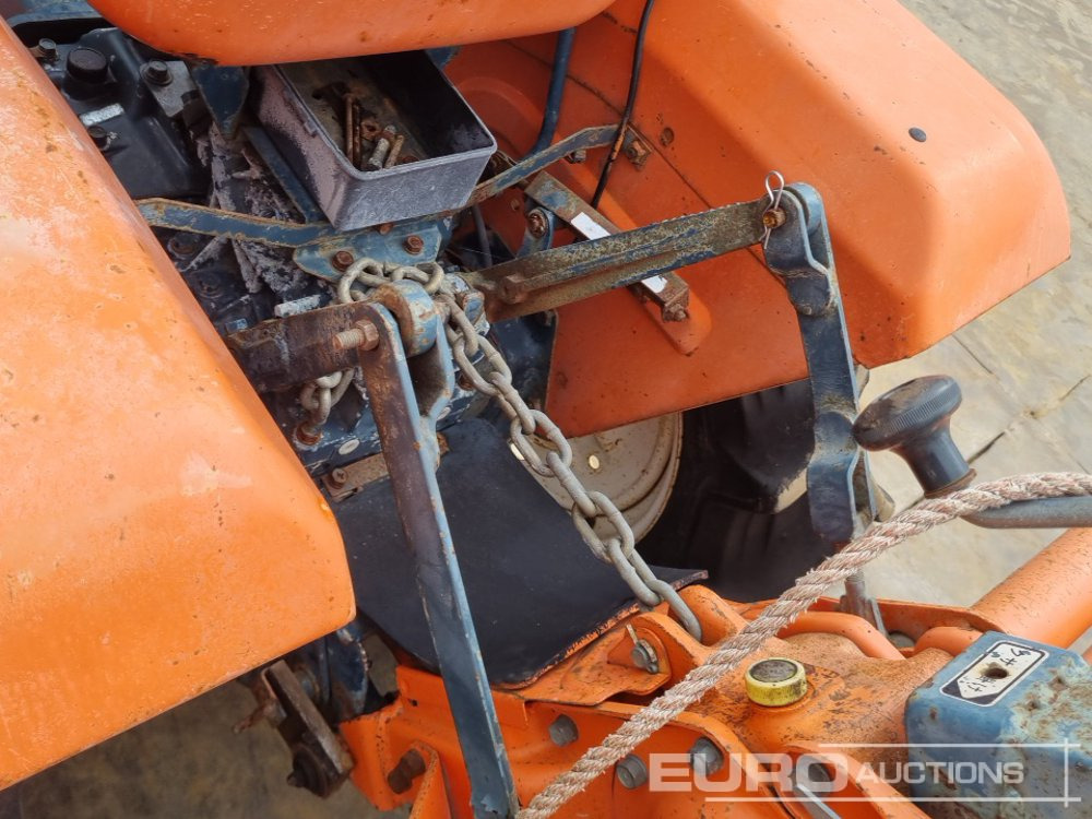Mini tractor Kubota B1400: picture 15