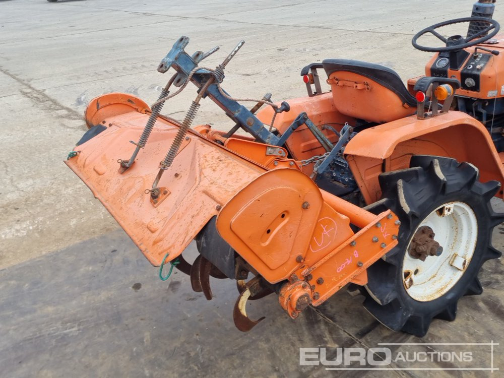 Mini tractor Kubota B1400: picture 13