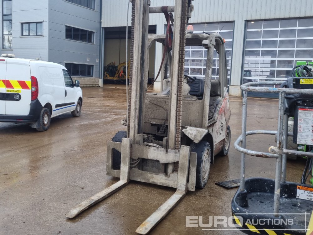 Linde Diesel Forklift, 2 Stage Mast, Forks (NON RUNNER) - Diesel forklift: picture 1 Linde Diesel Forklift, 2 Stage Mast, Forks (NON RUNNER) - Diesel forklift: picture 1