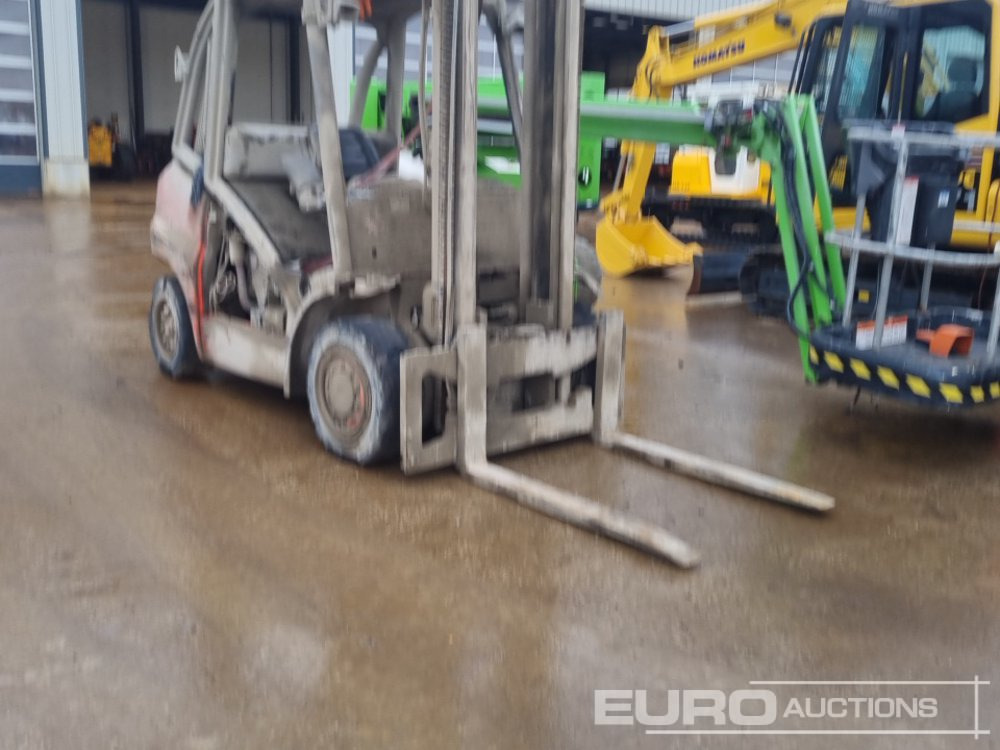 Linde Diesel Forklift, 2 Stage Mast, Forks (NON RUNNER) - Diesel forklift: picture 4 Linde Diesel Forklift, 2 Stage Mast, Forks (NON RUNNER) - Diesel forklift: picture 4