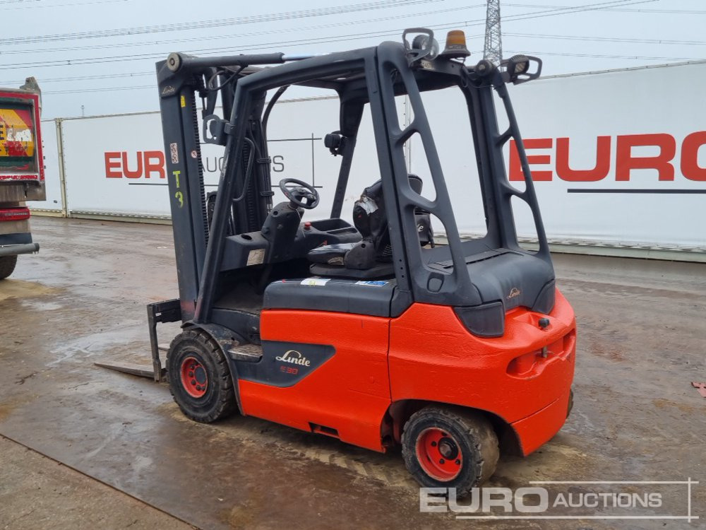 Linde E30-01 - Forklift: picture 3 Linde E30-01 - Forklift: picture 3
