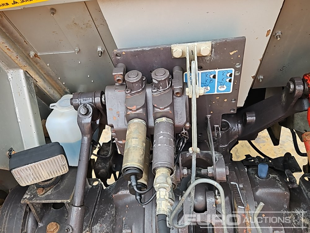 Farm tractor Massey Ferguson MF362: picture 19