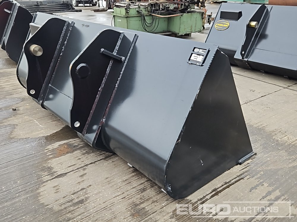 Unused Strickland 90" Loading Bucket to suit Manitou Telehandler - Material handling equipment: picture 5 Unused Strickland 90" Loading Bucket to suit Manitou Telehandler - Material handling equipment: picture 5