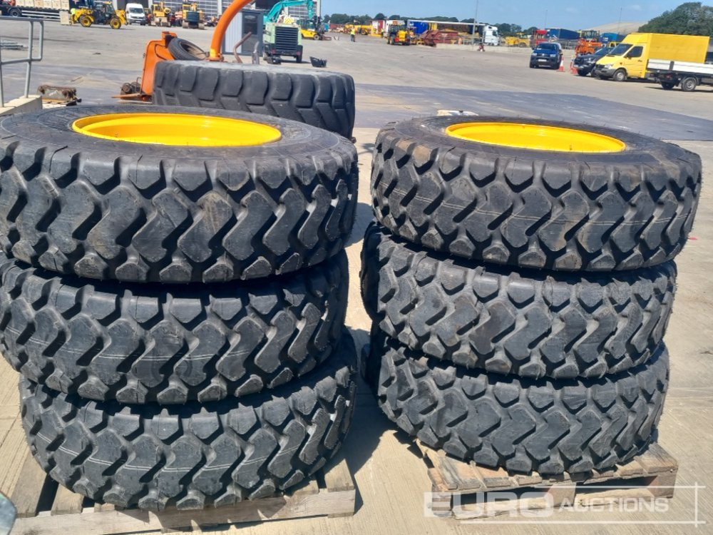 Michelin 15.5R25 Tyre & Rim (6 of) - Tire: picture 5 Michelin 15.5R25 Tyre & Rim (6 of) - Tire: picture 5