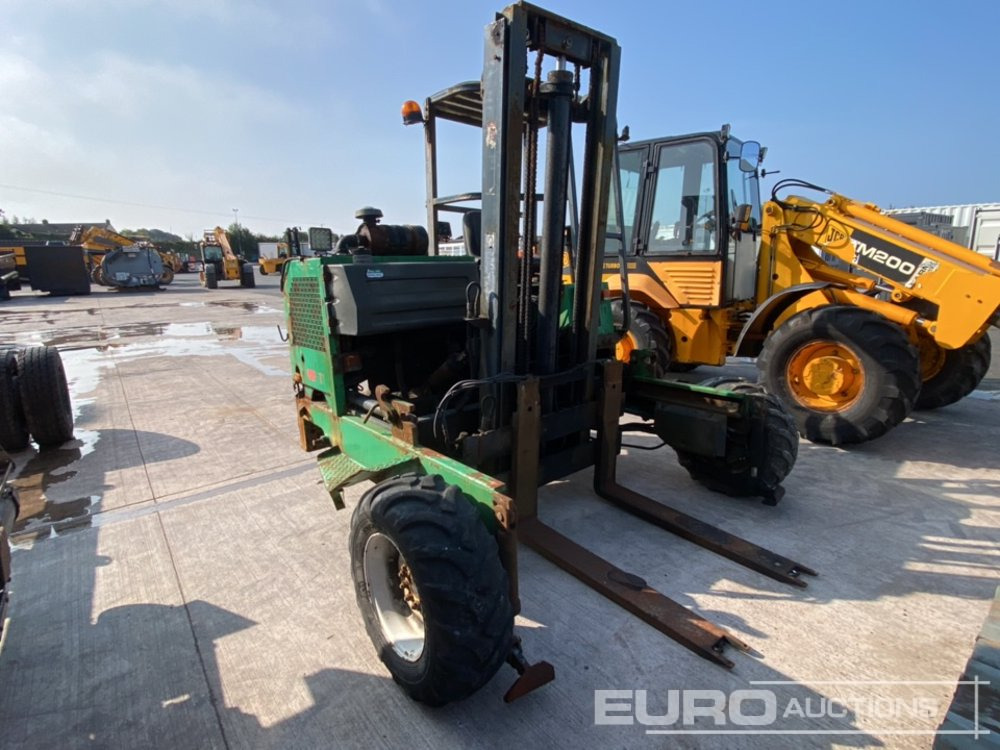 Moffett Mounty M7 24.3W, 3 Wheeled Trailer Mountable Forklift, 2 Stage Mast - Truck mounted forklift: picture 4 Moffett Mounty M7 24.3W, 3 Wheeled Trailer Mountable Forklift, 2 Stage Mast - Truck mounted forklift: picture 4