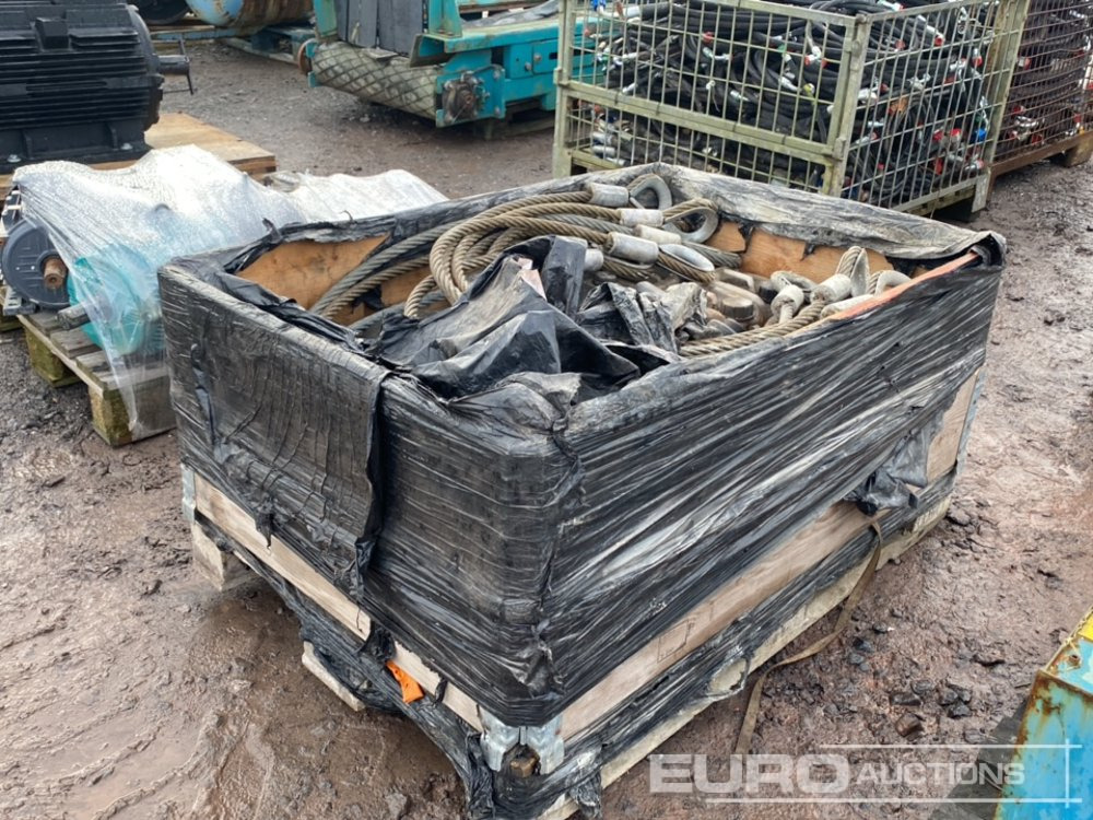 Pallet of Wire Rope Sling & Parts - Construction equipment: picture 1 Pallet of Wire Rope Sling & Parts - Construction equipment: picture 1
