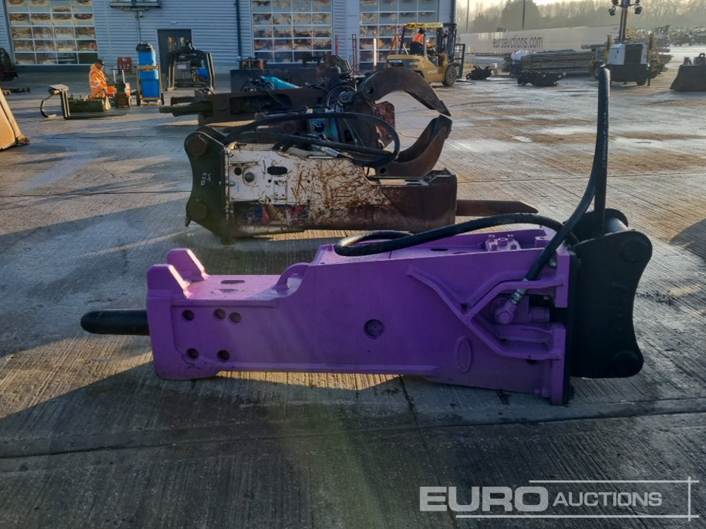 Prodem Hydraulic Breaker 80mm Pin to suit 20 Ton Excavator - Hydraulic hammer: picture 2 Prodem Hydraulic Breaker 80mm Pin to suit 20 Ton Excavator - Hydraulic hammer: picture 2