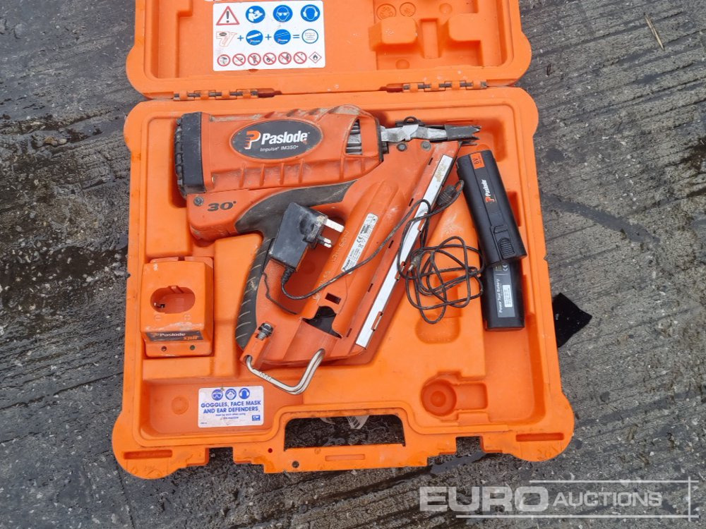 Construction equipment Radio Cable Detector (5 of), Bosch 110Volt Grinder, Bohrmaster 110Volt Mag Drill, Spitfire P370 Nail Gun, Paslode IM350+ Battery Nail Gun, Tiger APT-0600 6 Ton Adjustable Trolley: picture 40