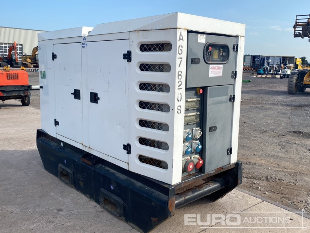 SDMO R110 110kVA Diesel Generator, John Deere Engine - Generator set: picture 2 SDMO R110 110kVA Diesel Generator, John Deere Engine - Generator set: picture 2