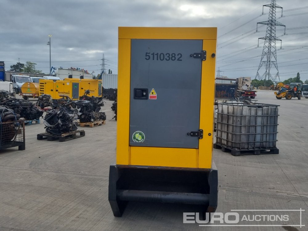 SDMO R220 - Generator set: picture 4 SDMO R220 - Generator set: picture 4