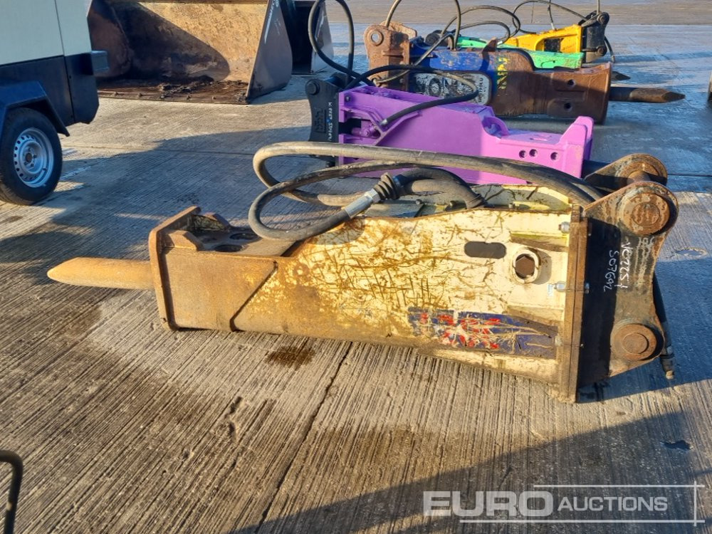 Sandvik Hydraulic Breaker 80mm Pin to suit 20 Ton Excavator - Hydraulic hammer: picture 2 Sandvik Hydraulic Breaker 80mm Pin to suit 20 Ton Excavator - Hydraulic hammer: picture 2