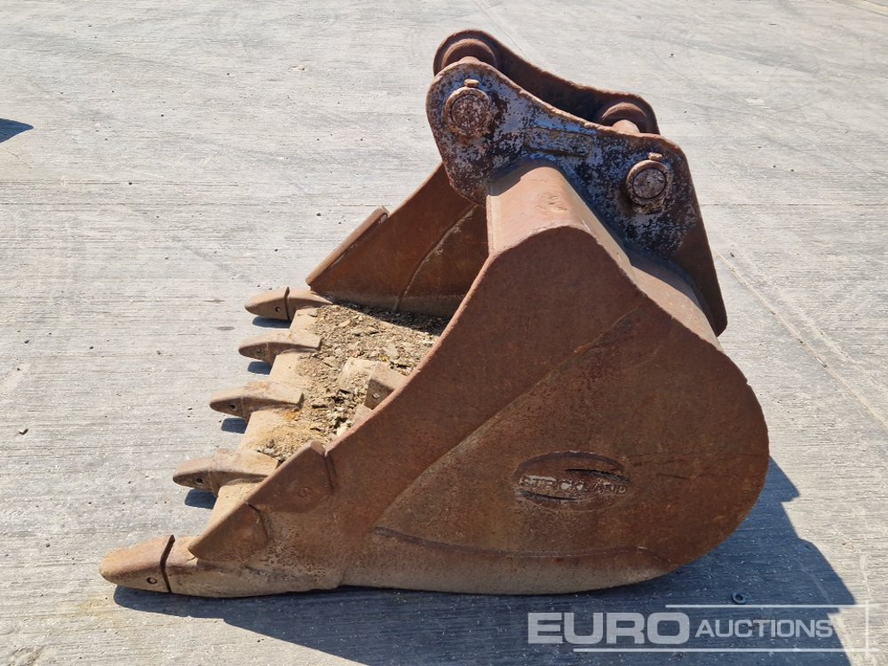 Strickland 48" Digging Bucket 65mm Pin to suit 13 Ton Excavator - Bucket: picture 2 Strickland 48" Digging Bucket 65mm Pin to suit 13 Ton Excavator - Bucket: picture 2