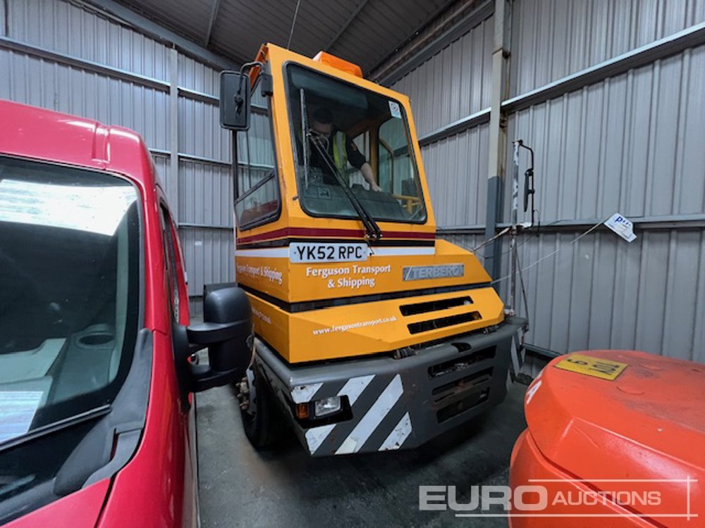 Terberg YT180 - Terminal tractor: picture 5 Terberg YT180 - Terminal tractor: picture 5