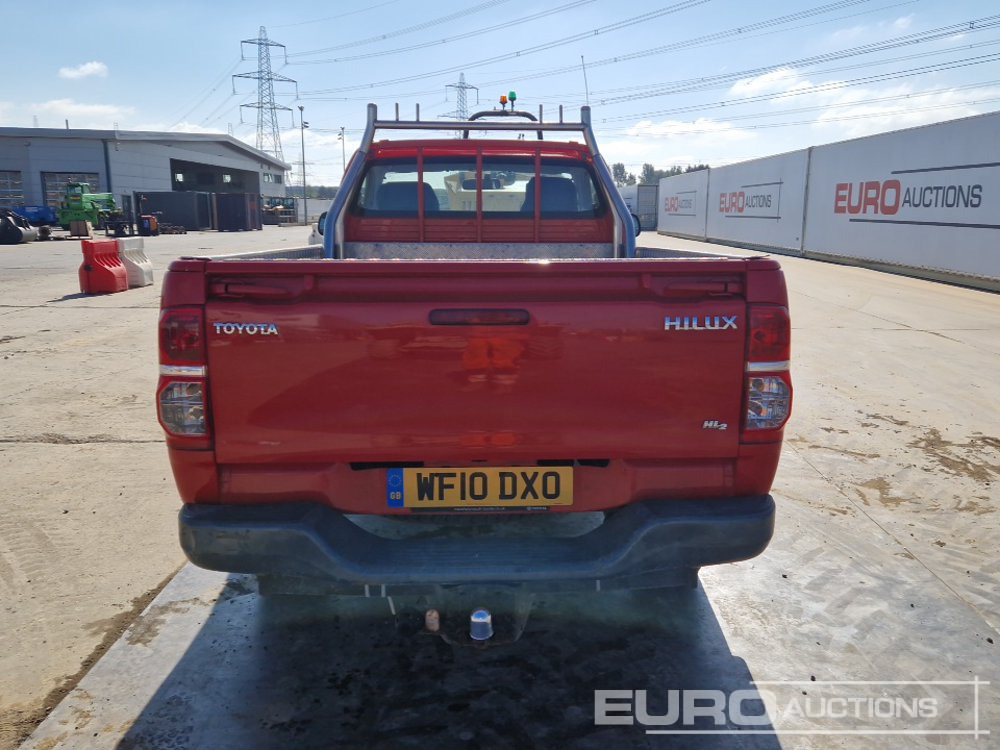 Toyota Hilux - Pickup truck: picture 4 Toyota Hilux - Pickup truck: picture 4