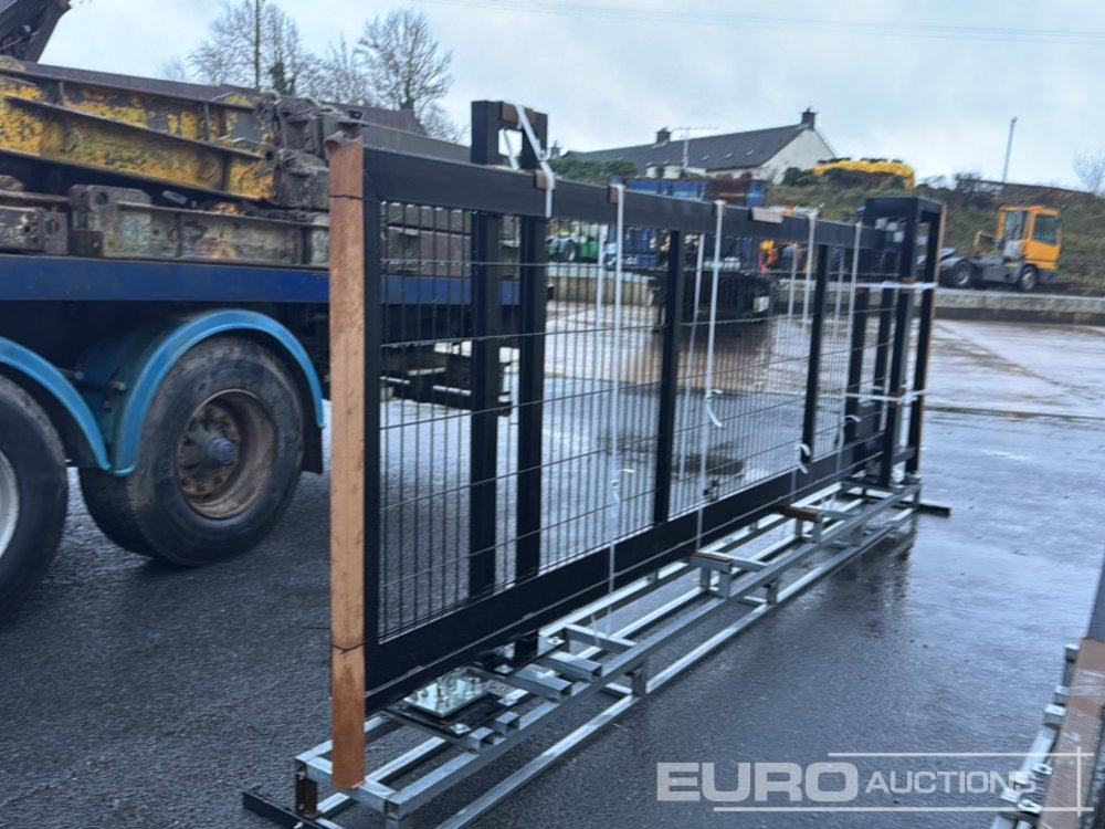 Unused 14’ Cantilever Mesh Gate, Automation System, 5 Key Fobs, 2 Security Sensors - Construction equipment: picture 4 Unused 14’ Cantilever Mesh Gate, Automation System, 5 Key Fobs, 2 Security Sensors - Construction equipment: picture 4