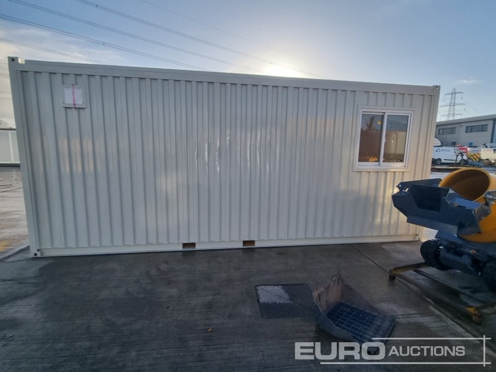 Unused 2025 20' x 7' ' Portable Office (Cannot Be Reconsigned) - Shipping container: picture 4 Unused 2025 20' x 7' ' Portable Office (Cannot Be Reconsigned) - Shipping container: picture 4
