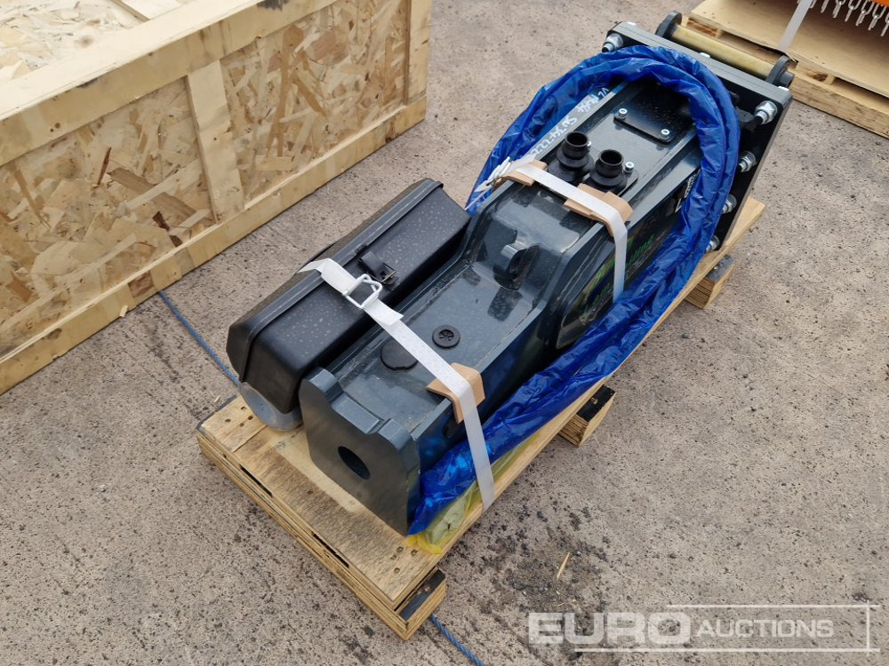Unused 2025 Sailing 45 Hydraulic Breaker 40mm Pin to suit Mini Excavator - Hydraulic hammer: picture 1 Unused 2025 Sailing 45 Hydraulic Breaker 40mm Pin to suit Mini Excavator - Hydraulic hammer: picture 1