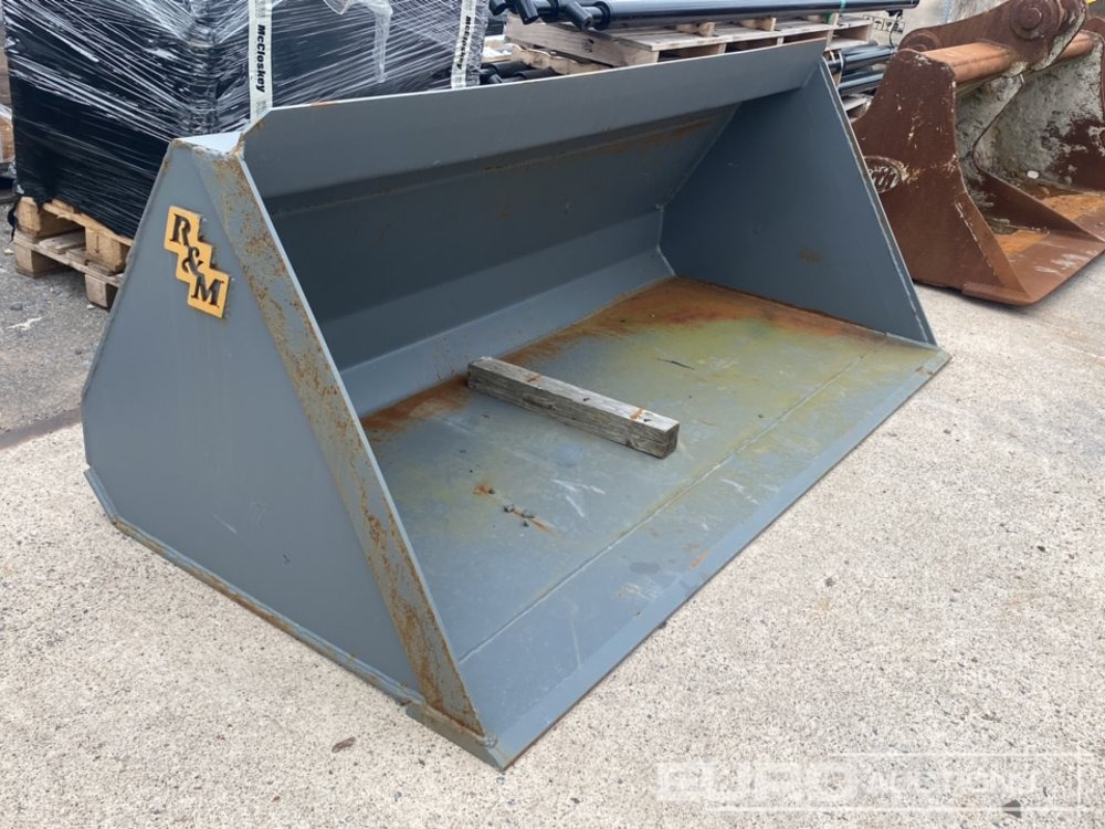 Unused 84" R&M Loading Bucket to suit JCB Telehandler - Bucket: picture 1 Unused 84" R&M Loading Bucket to suit JCB Telehandler - Bucket: picture 1