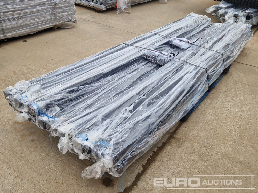 Construction equipment Unused Galvanised & Powder Coated Heavy Duty (5mm) Wire Mesh Fencing, 25 x H2.4m x W2.2m Panels, 26 x 60mm x 60mm x3m Posts, with Fittings (Black): picture 16
