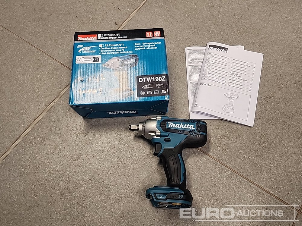 Unused Makita 18V 1/2" Li-Ion LXT Impact Wrench (Body Only) - Construction equipment: picture 2 Unused Makita 18V 1/2" Li-Ion LXT Impact Wrench (Body Only) - Construction equipment: picture 2