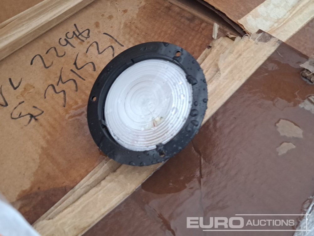 Unused Pallet of Trucklite Back Up Lights (Approx 780 of) - Construction equipment: picture 5 Unused Pallet of Trucklite Back Up Lights (Approx 780 of) - Construction equipment: picture 5