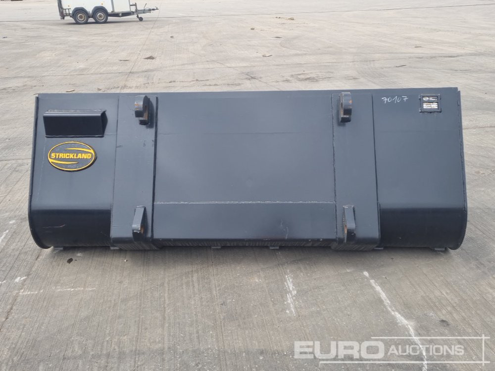 Unused Strickland 90" Loading Bucket to suit JCB Telehandler - Bucket: picture 4 Unused Strickland 90" Loading Bucket to suit JCB Telehandler - Bucket: picture 4