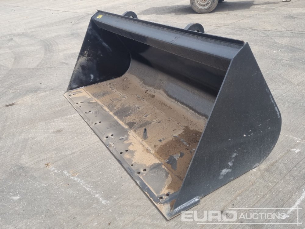 Unused Strickland 90" Loading Bucket to suit JCB Telehandler - Bucket: picture 1 Unused Strickland 90" Loading Bucket to suit JCB Telehandler - Bucket: picture 1