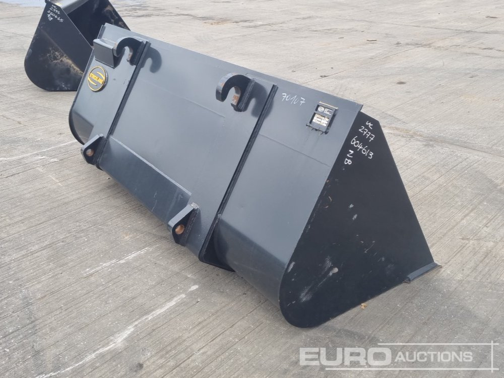 Unused Strickland 90" Loading Bucket to suit JCB Telehandler - Bucket: picture 5 Unused Strickland 90" Loading Bucket to suit JCB Telehandler - Bucket: picture 5